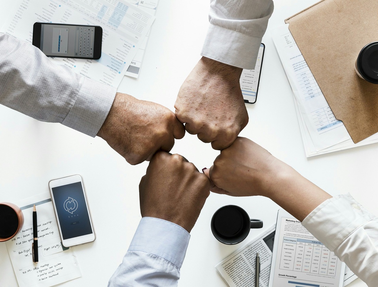 若手社会人が抱える仕事の悩みを解決する方法は？