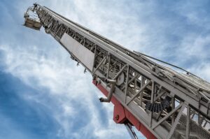 部署異動の理由として考えられる主な要因は？