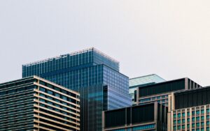 職場の人間関係に関する悩みをどう相談すれば良い？