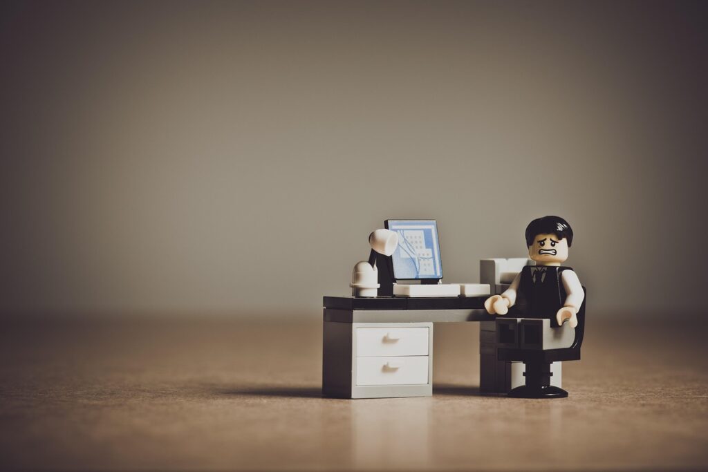 辞めた方がいい会社の特徴とは何か？
