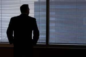 ホワイト企業で働く将来の不安を解消する方法は？